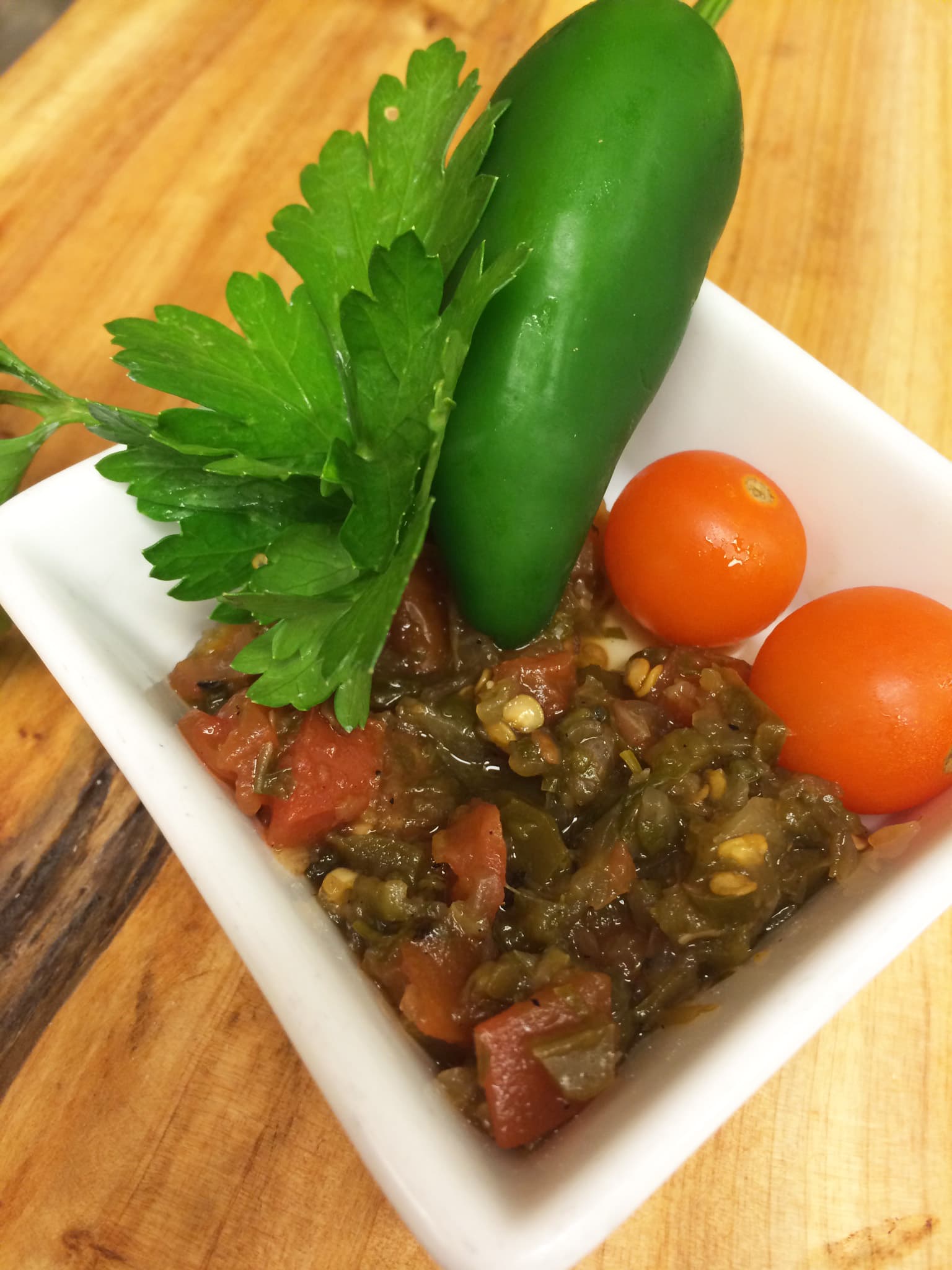 bild på Kockens tips från Jan Lööv – Rökt jalapeño relish – perfekt tillbehör till hamburgare