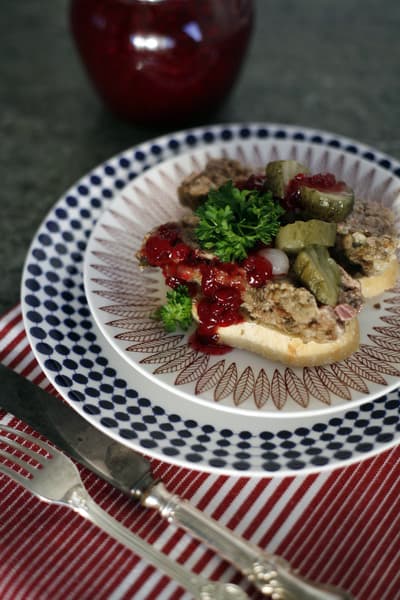 bild på Paté och Pinot Noir = Fredagsmys!