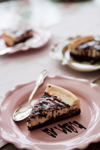 bild på En cheesecake med chokladswirl!