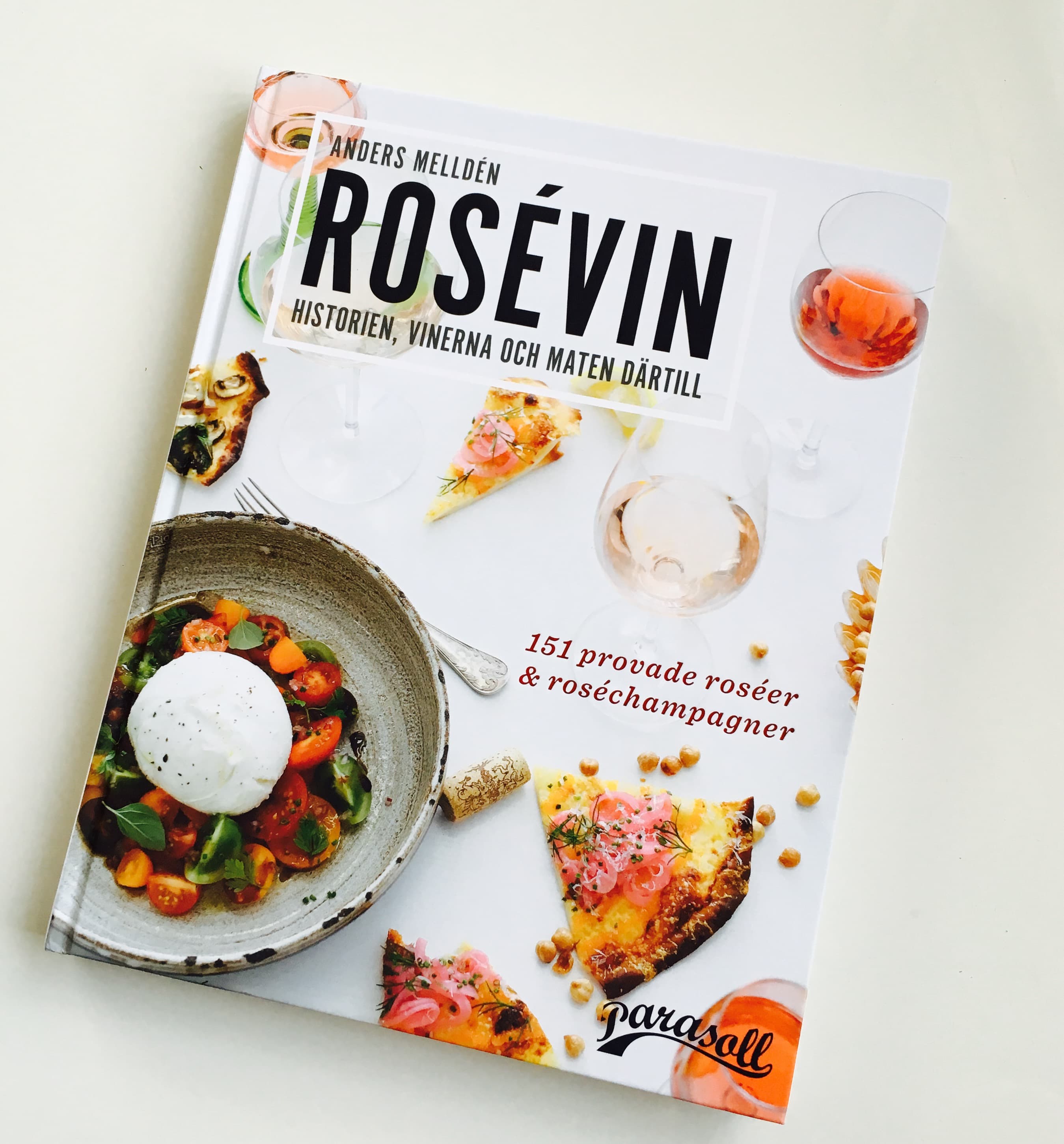 bild på Ny spännande bok om rosévin