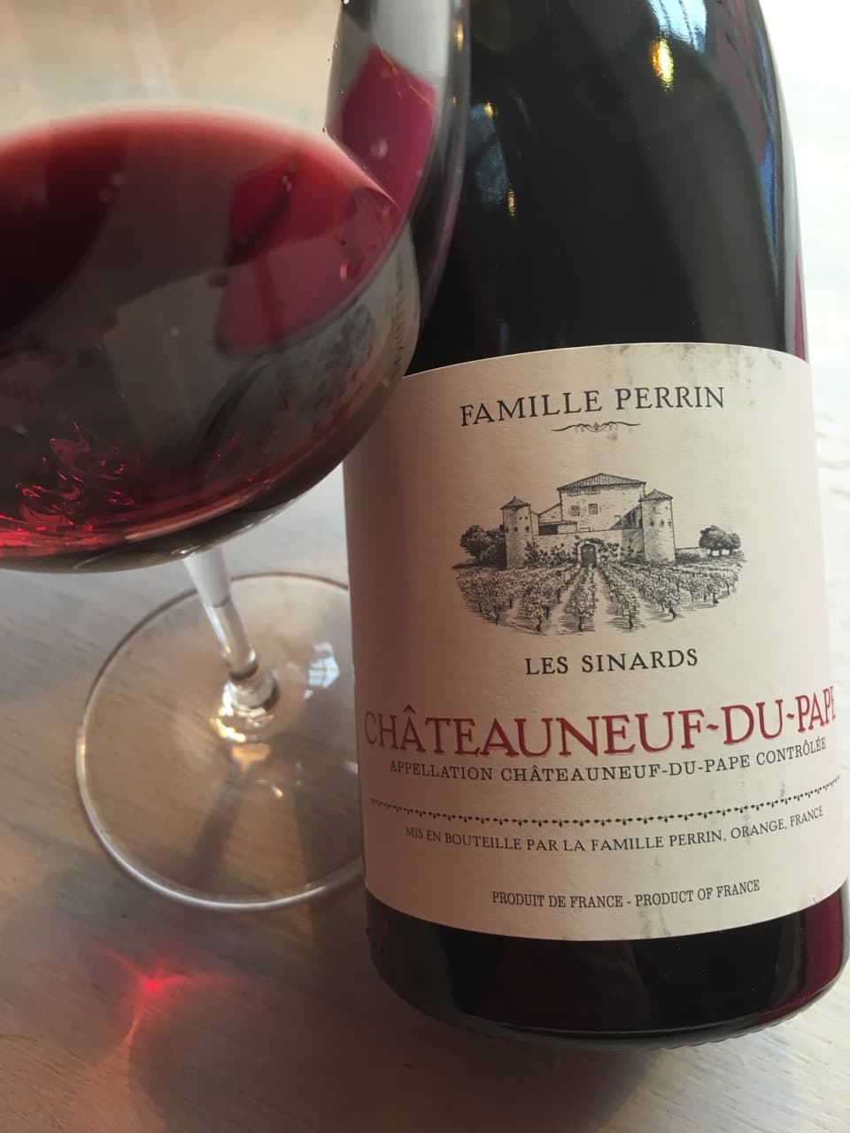bild på Fredagsvinet: Chateauneuf-du-Pape Les Sinards 2011