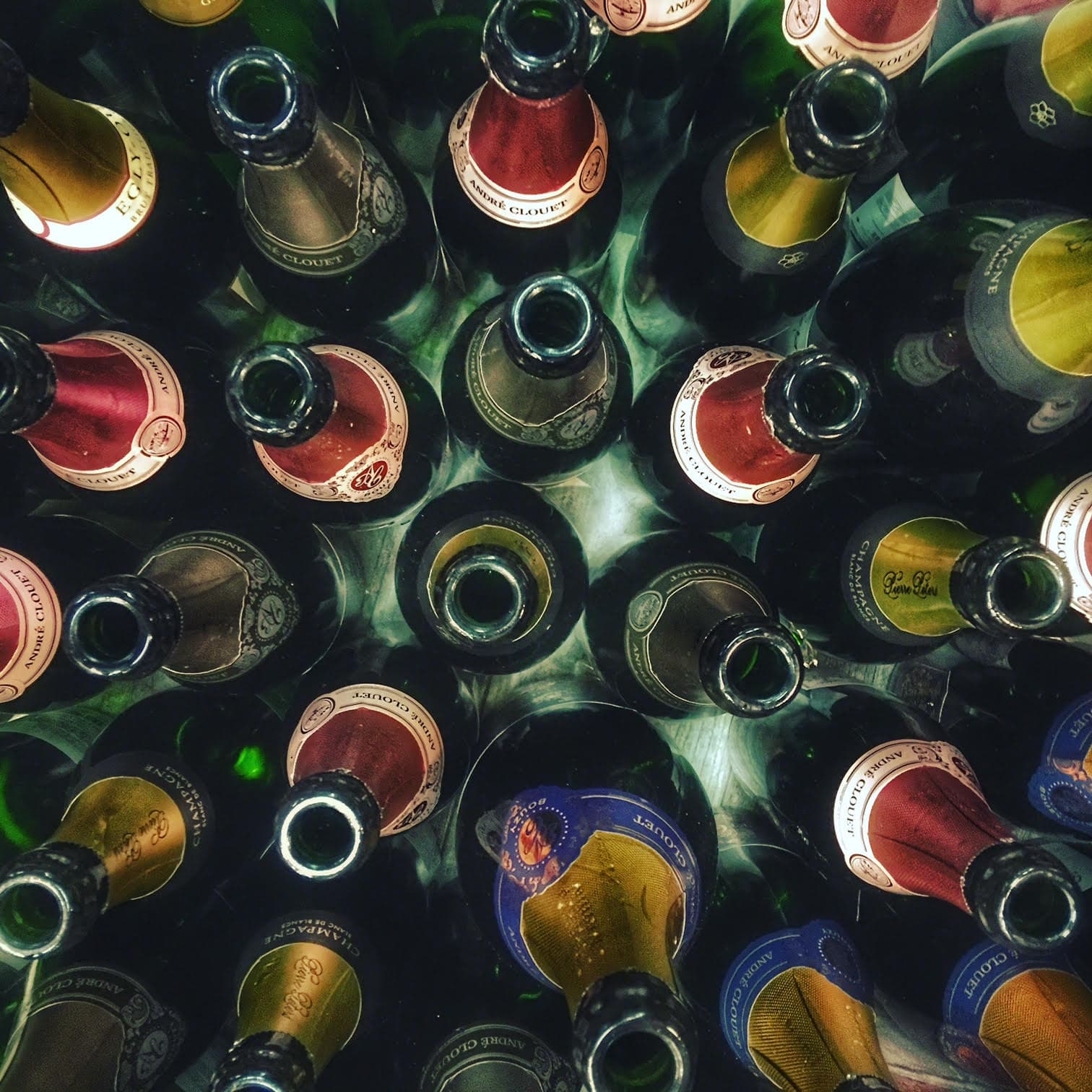 Anette Rosvall , Champagne, champagneflaskor, nyår, julen slut,