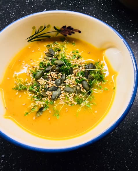 bild på Vegansk pumpasoppa med spiskummin och kikärtor