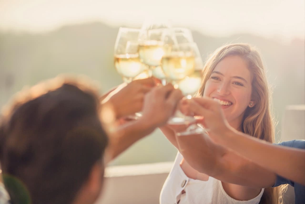 Möt våren med vitt vin